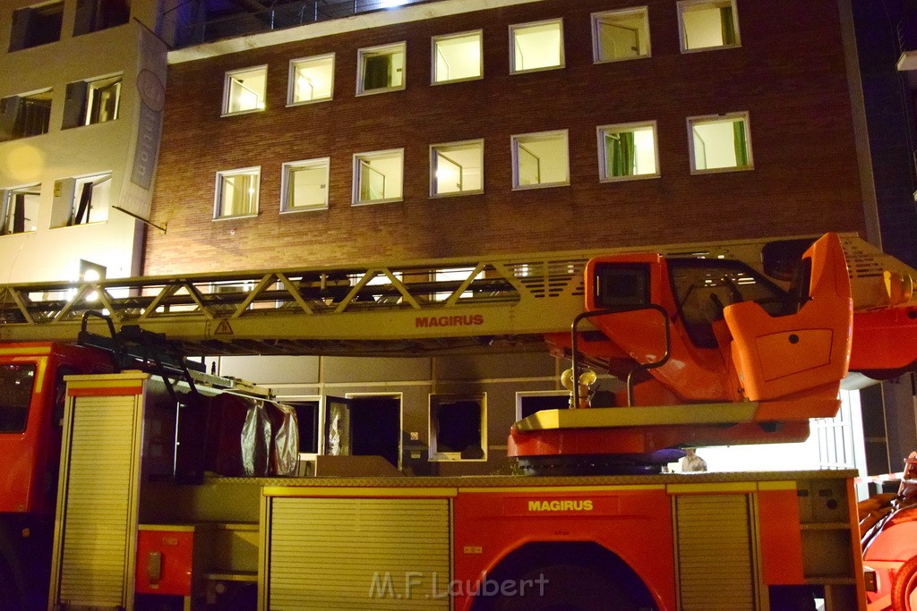 Feuer 2 Koeln Altstadt Nord Marzellenstr P54.JPG - Miklos Laubert